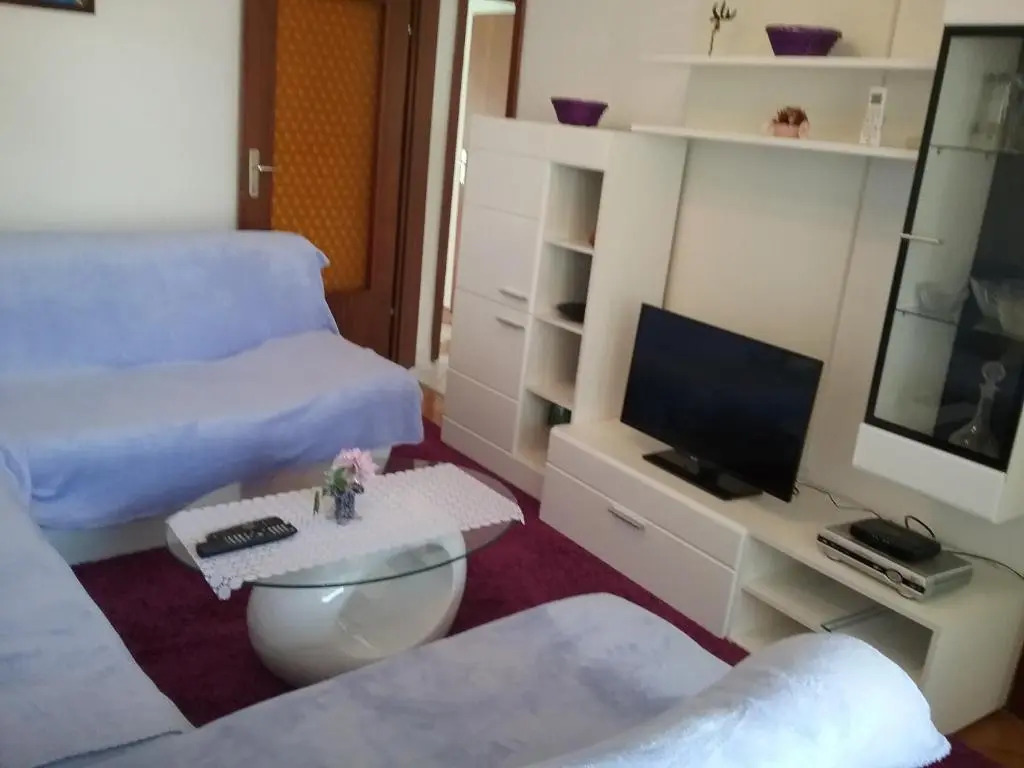 Apartment Mirjana