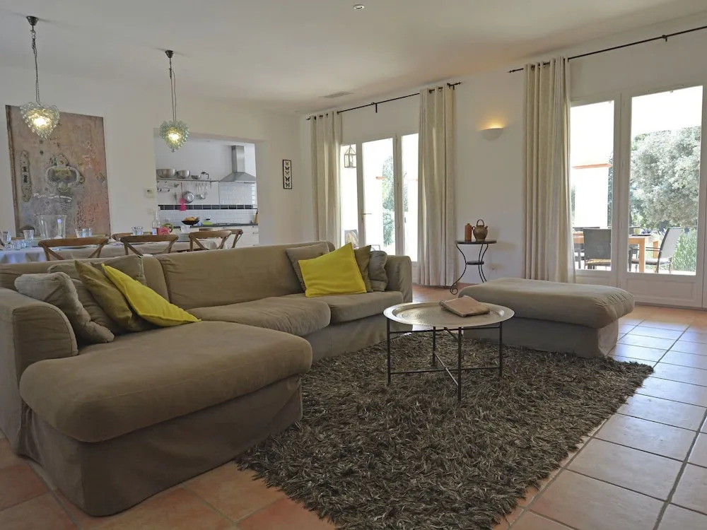 Luxurious Villa in Escales with Pool