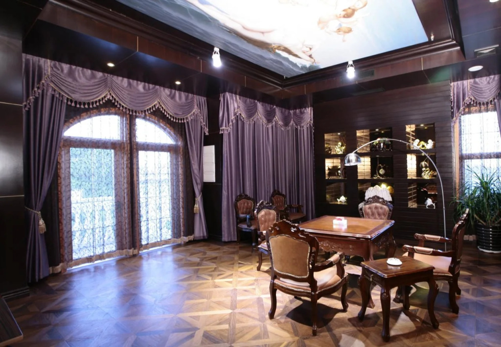 Donghu Lingang Hotel