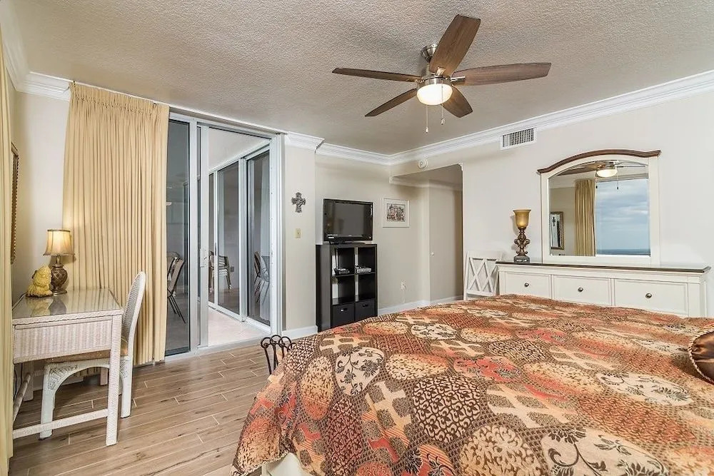 Shoreline 2084 Condo by RedAwning