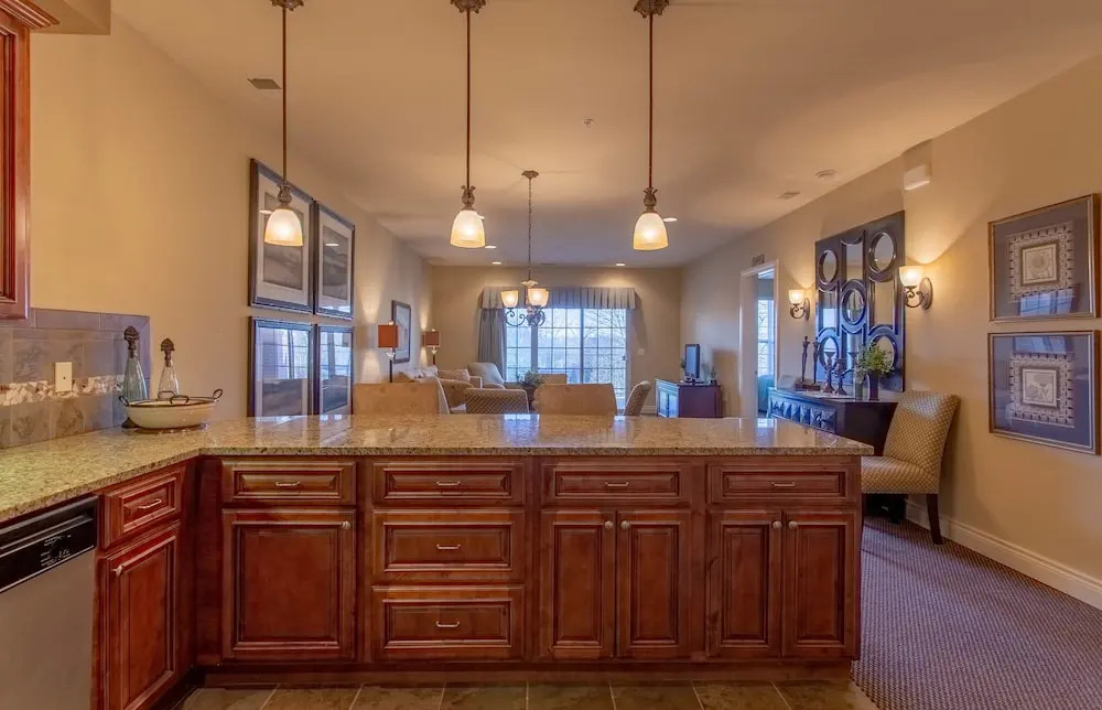 Great Gatsby 2 Bedrooms 2 Bathrooms Condo