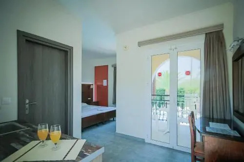 Rose Club Hotel