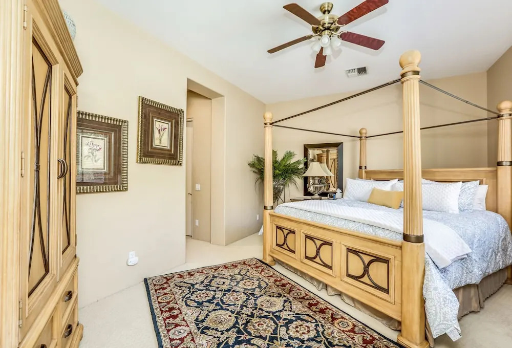 Golf View Drive - 4 Br Home