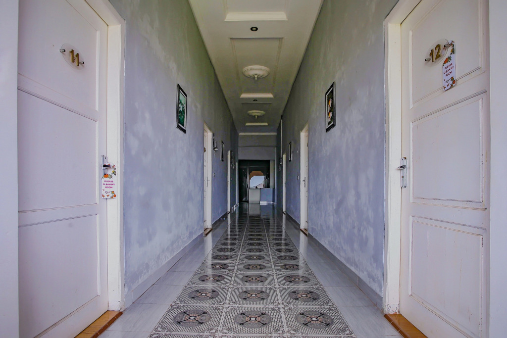 OYO 90072 Apri Inn Syariah