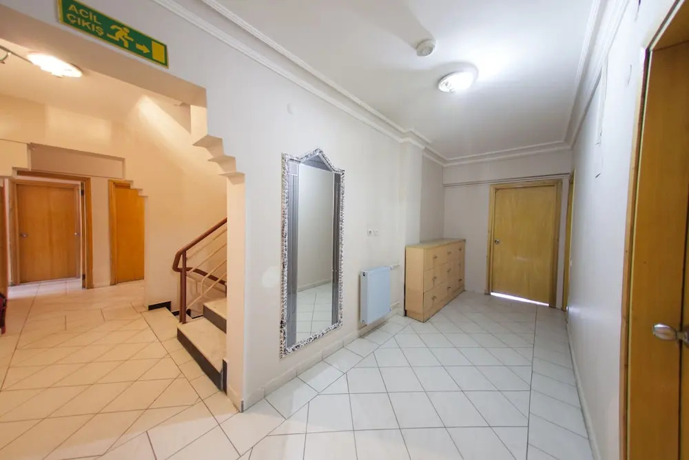 Polat Hotel