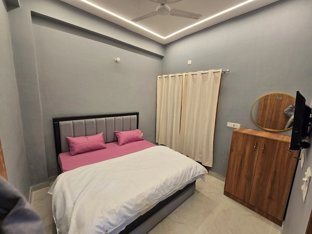 Hotel Uday Raj
