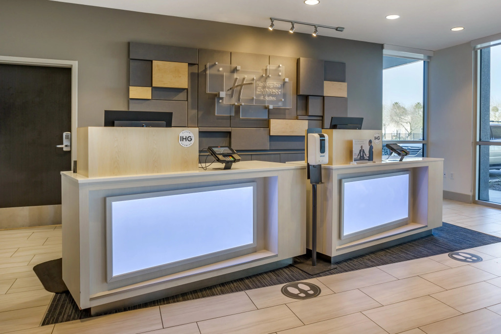 Holiday Inn Express & Suites - Phoenix Dwtn - State Capitol by IHG