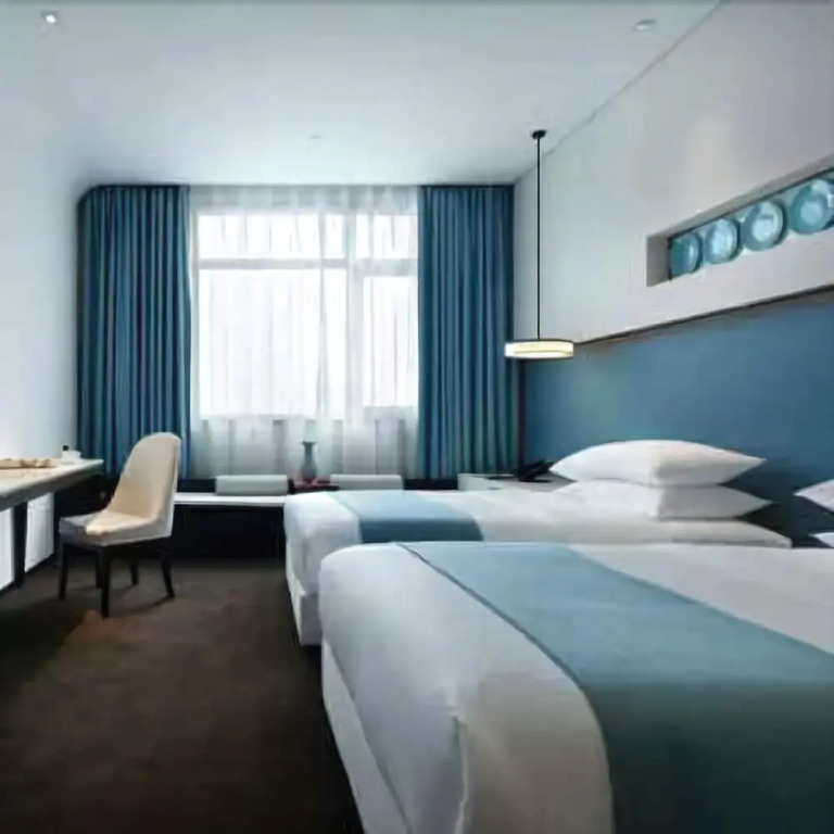 East Select Hotel