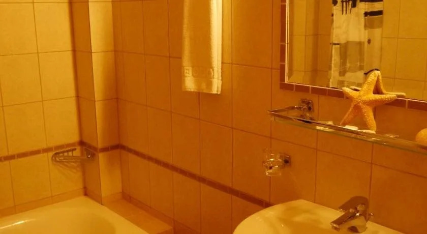 Dione Apartments