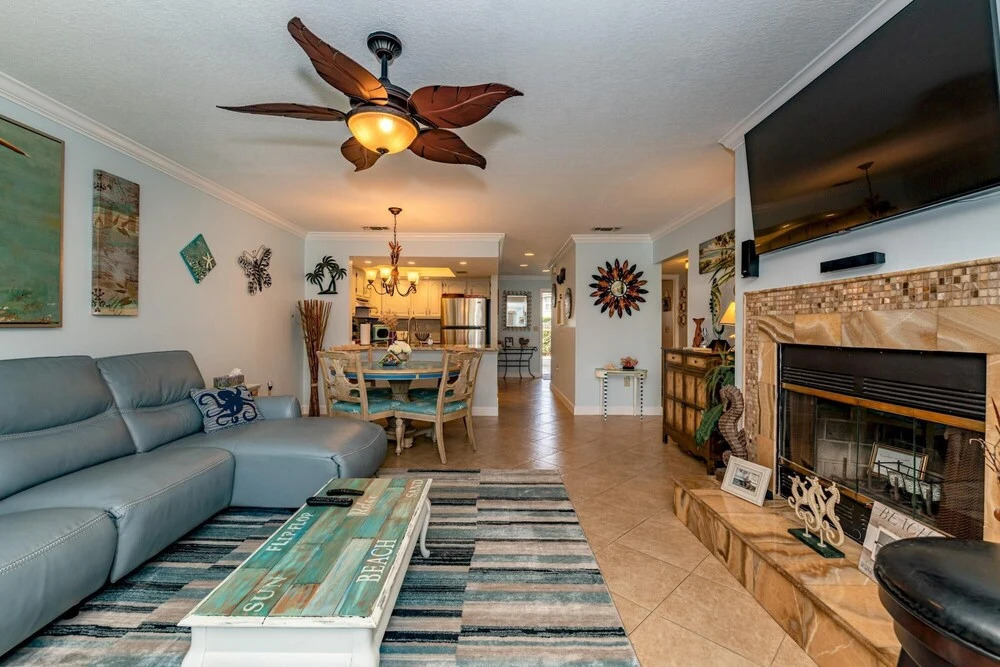 SEA Winds 56 - Pristine AND Immaculate Beach Condo
