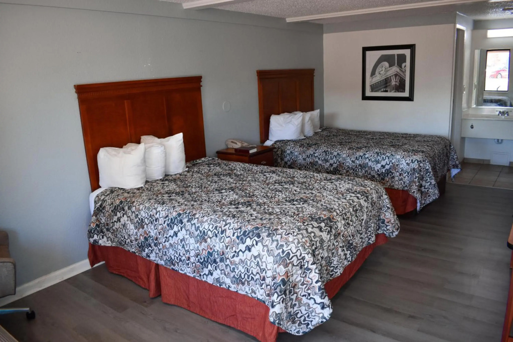 Rodeway Inn Auburn Hills - Detroit