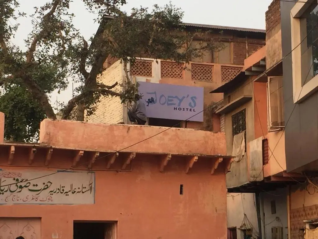 Joeys Hostel Agra - 200m from Taj Mahal