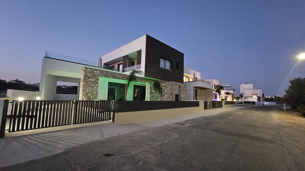 146 1 AN - Stay Oasis Luxury Villa