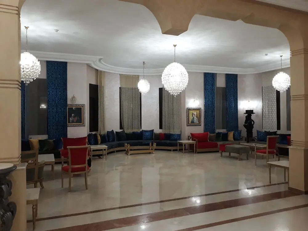 Regency Park and Suites