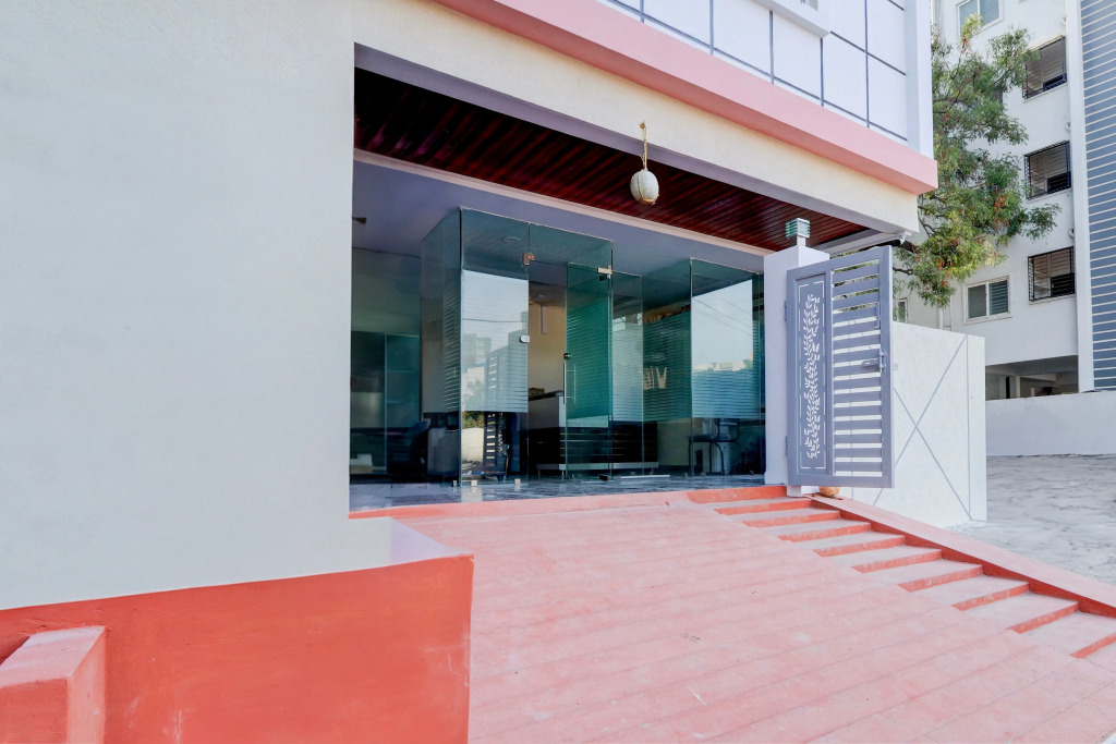 Super Townhouse Nanak Ram Guda Near WaveRock SEZ