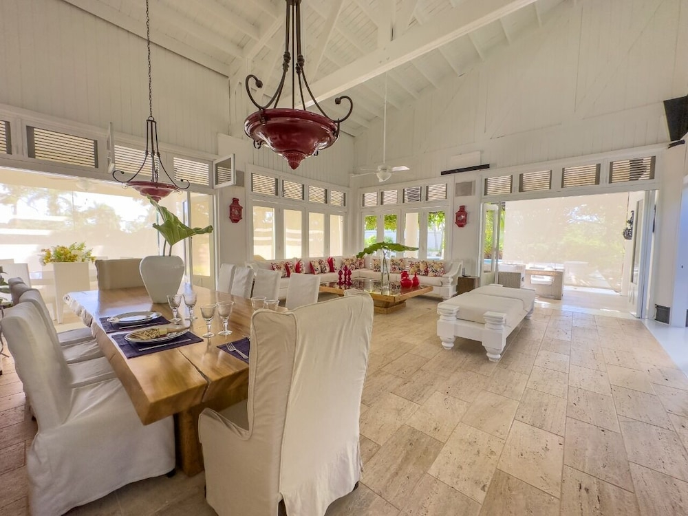"srvittinivillas Great / Family / Trip Team/ Caribbean Dr"