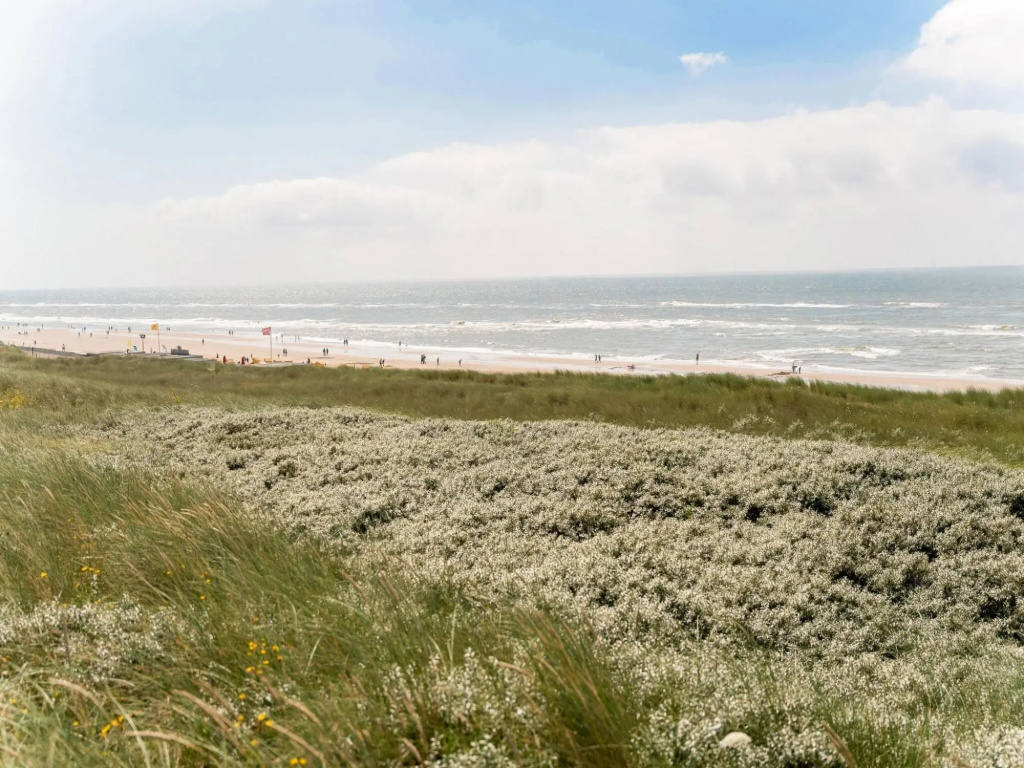 Holiday Home in Egmond aan zee with Fenced Garden