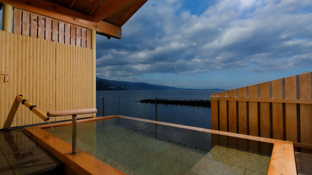 Atami Onsen Hiratsuru