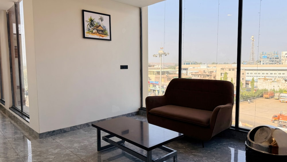 Pheonix Luxury Inn