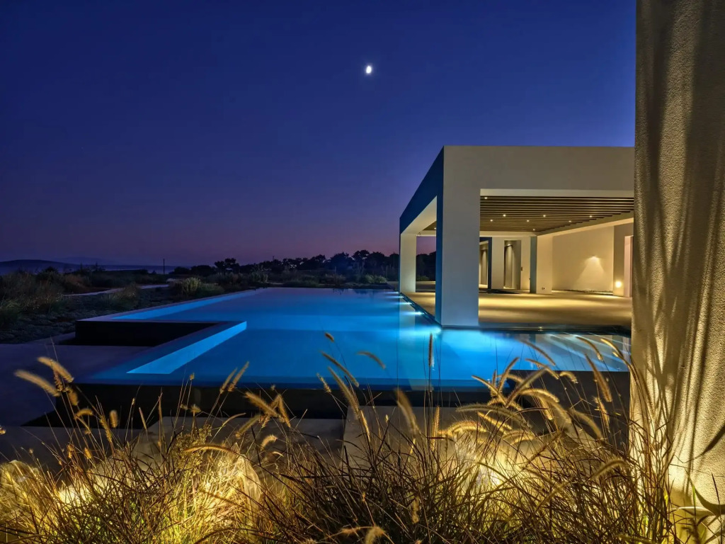 Monogram Travel Antiparos