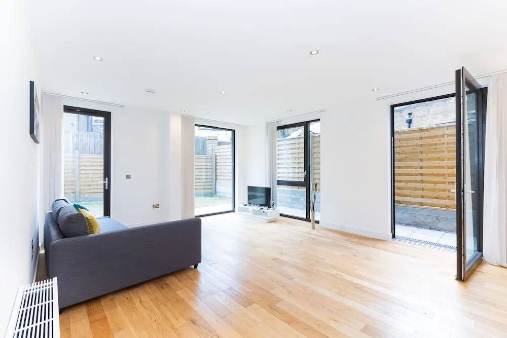 Spacious Luxury 1 Bed With Garden In Maida Vale