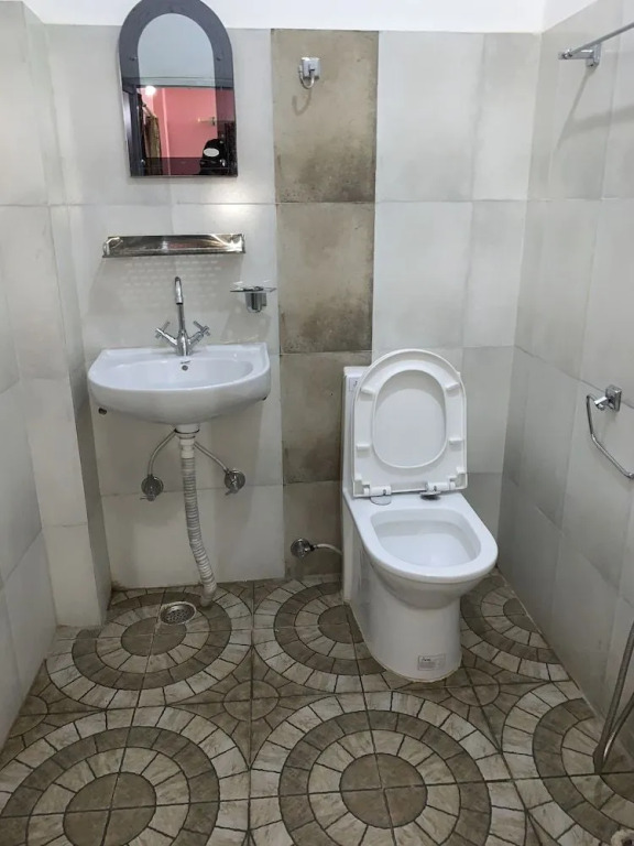 Mount Blue Tourist Hostel