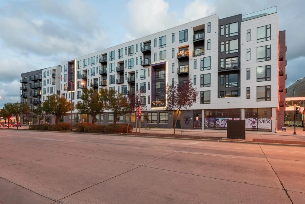 Flexhome Skywalk to Fiserv U5 RooftopGymParking
