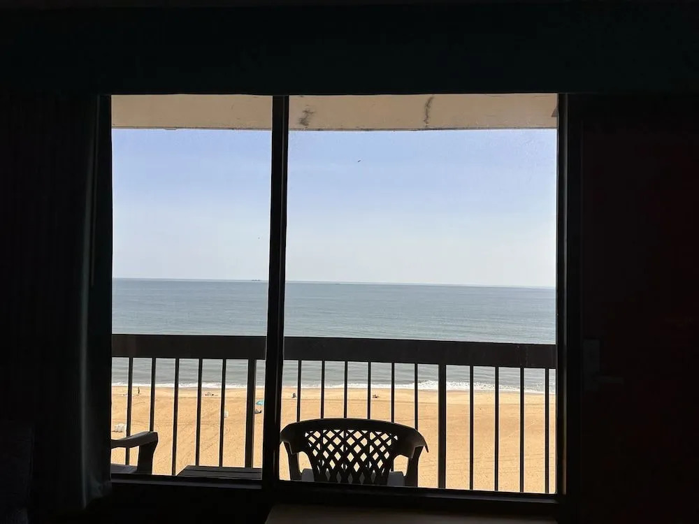 The Breakers Resort Inn