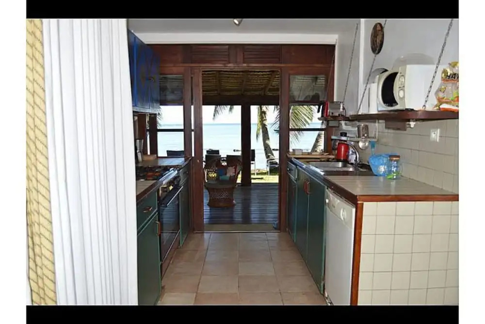 Fare Upu beach front cottage - Moorea