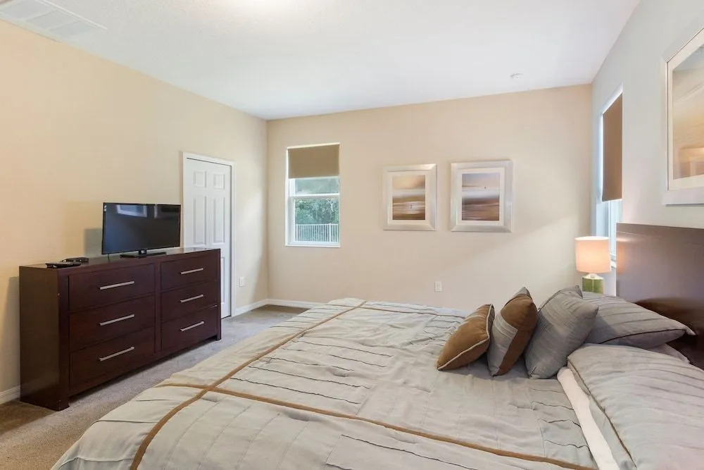 Crystal Cove 4712