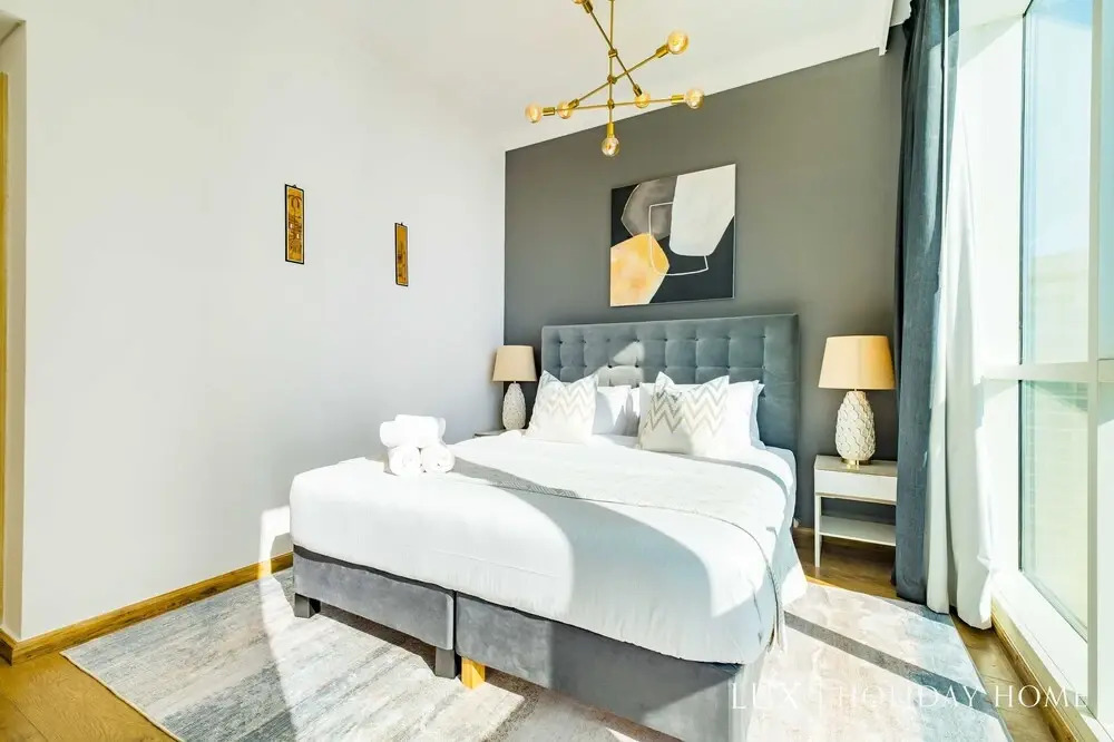 LUX The JBR Beach Sea View Suite