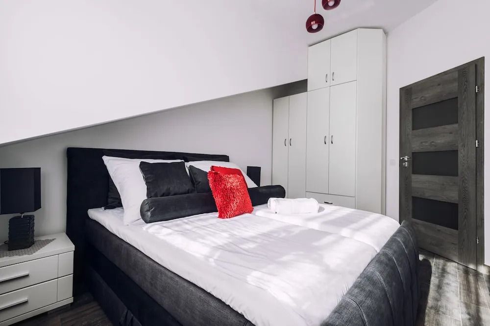 City Lights Apartments - Arianska