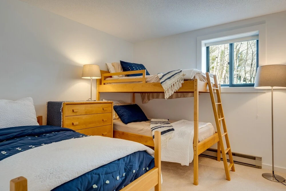 Lincoln Condo Rental w/ Shuttle Near Loon Mountain