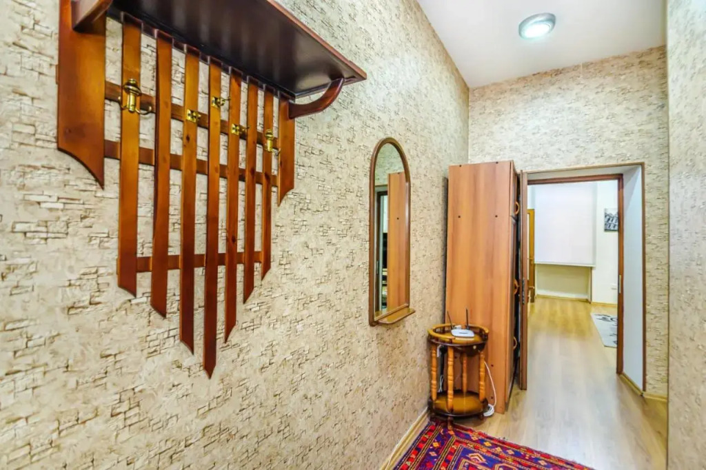 M Estate Targovu 2 room (009).