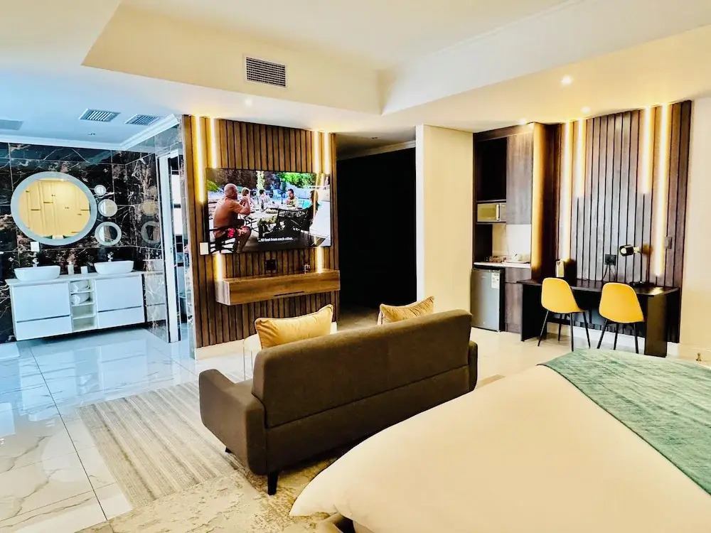 H & H Boutique & SPA