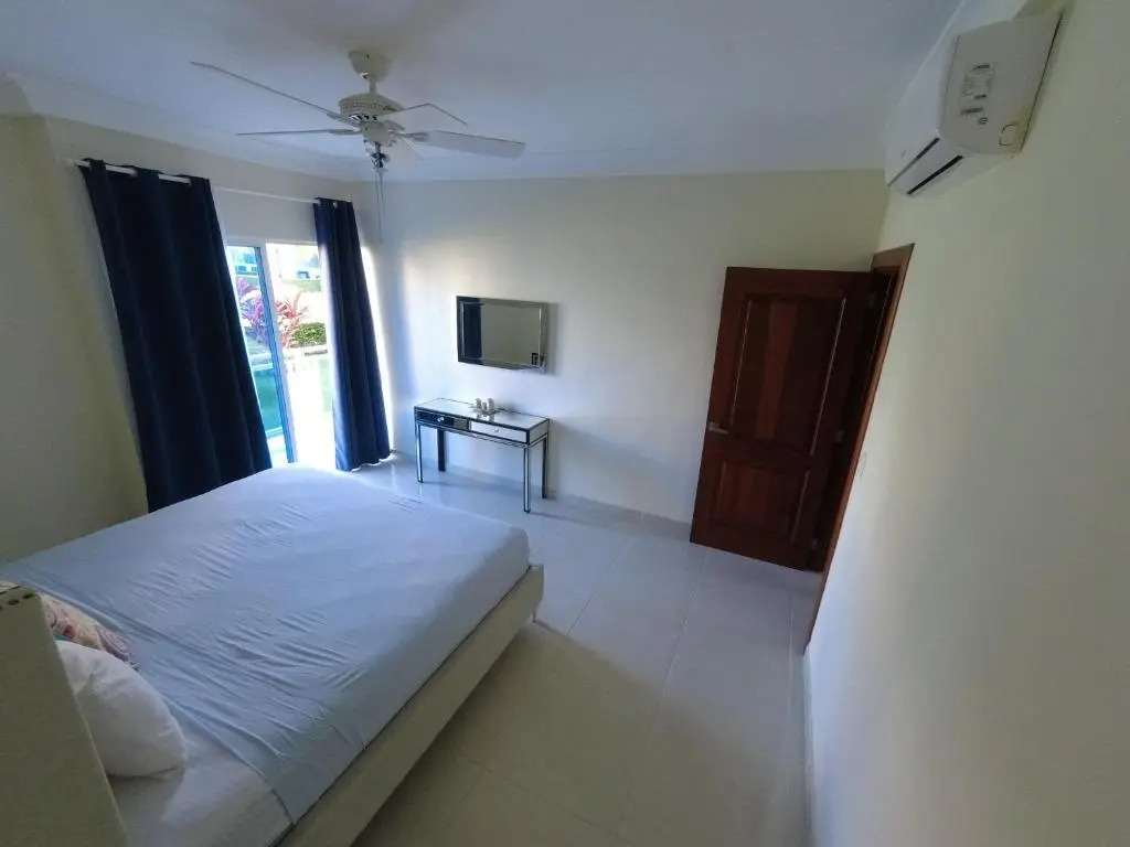 H2 Exclusive apartment near the the ocean