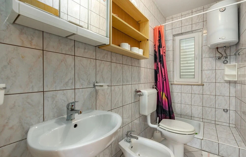 Awesome Home in Klenovica With Wifi and 5 Bedrooms
