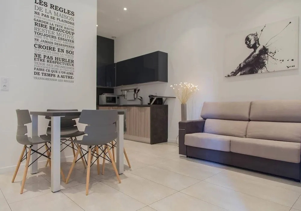 Vidal One Bedroom