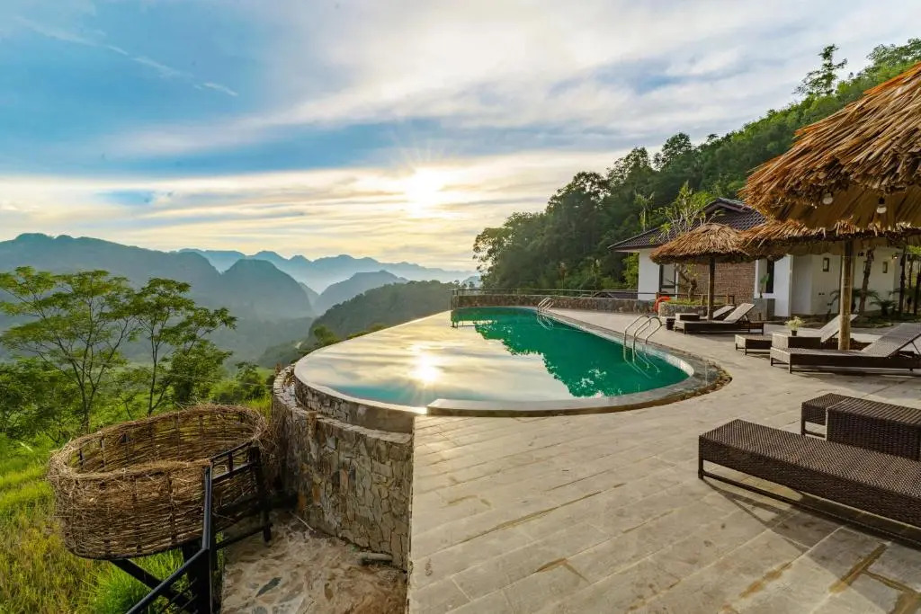 Central Hills Pu Luong Resort