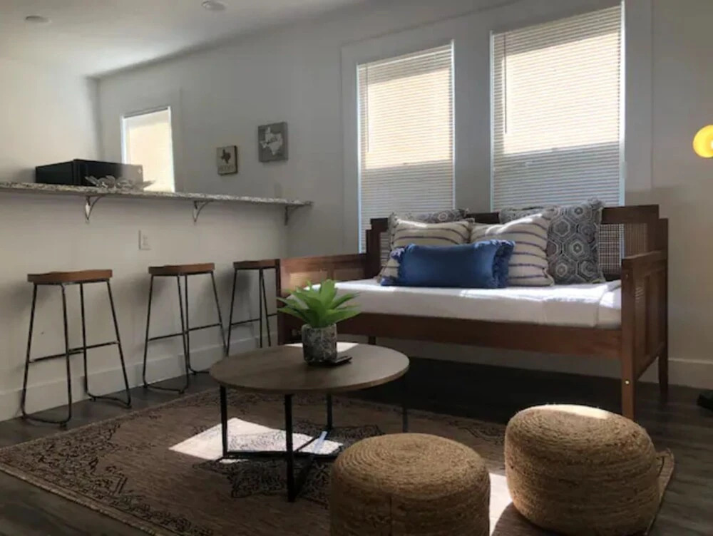 Find Your Comfort at Downtown Cozy 2br/2ba