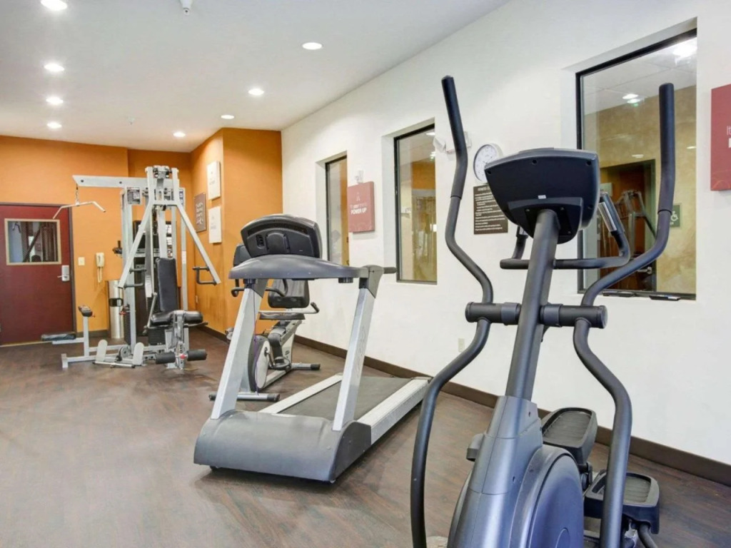 Comfort Suites Old Town Spring