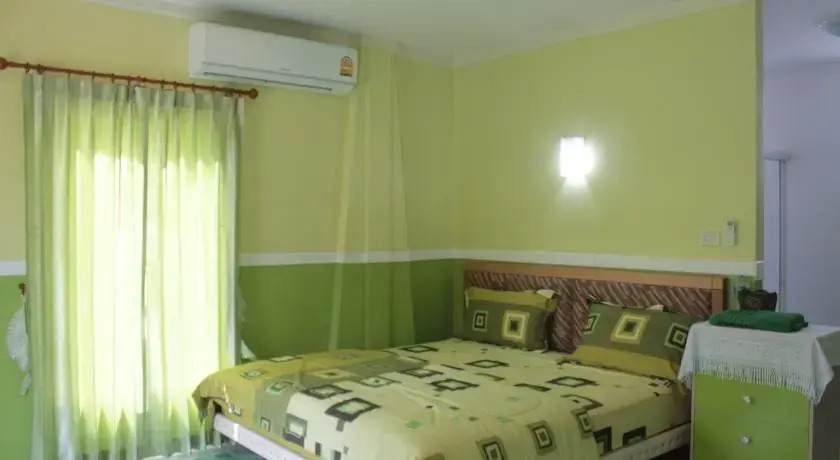 Paklok House