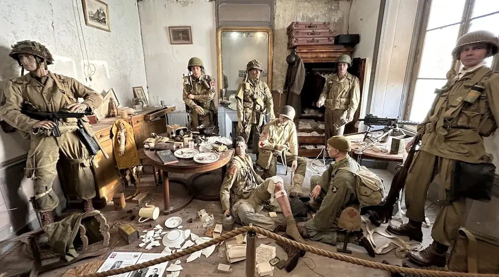 CHÂTEAU DE FRANQUETOT & D Day Collins Museum