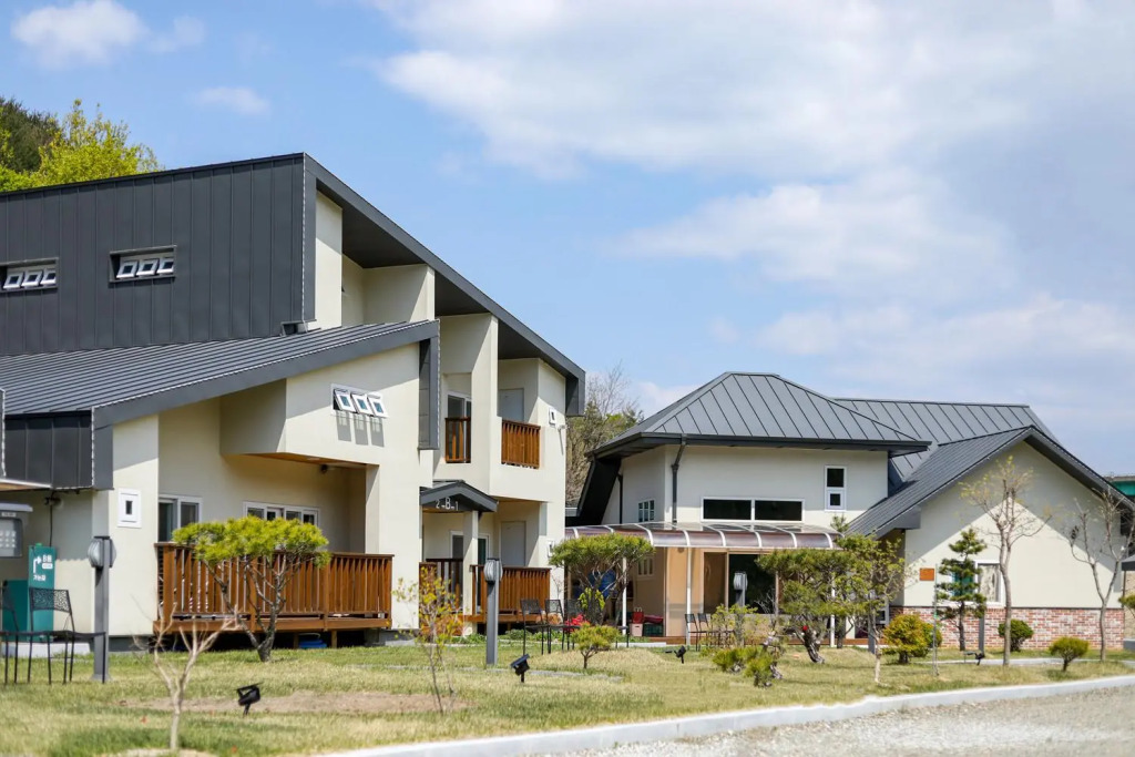 Samcheok Yonghwa Silkroad Pension