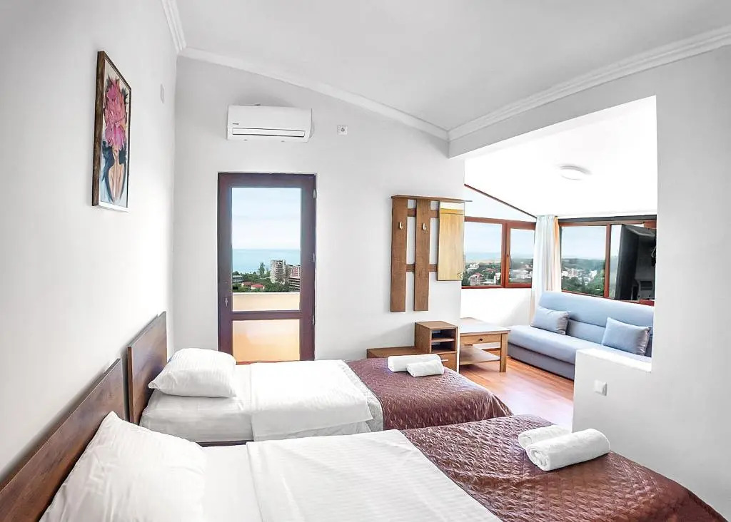 Hotel Mandarinebi