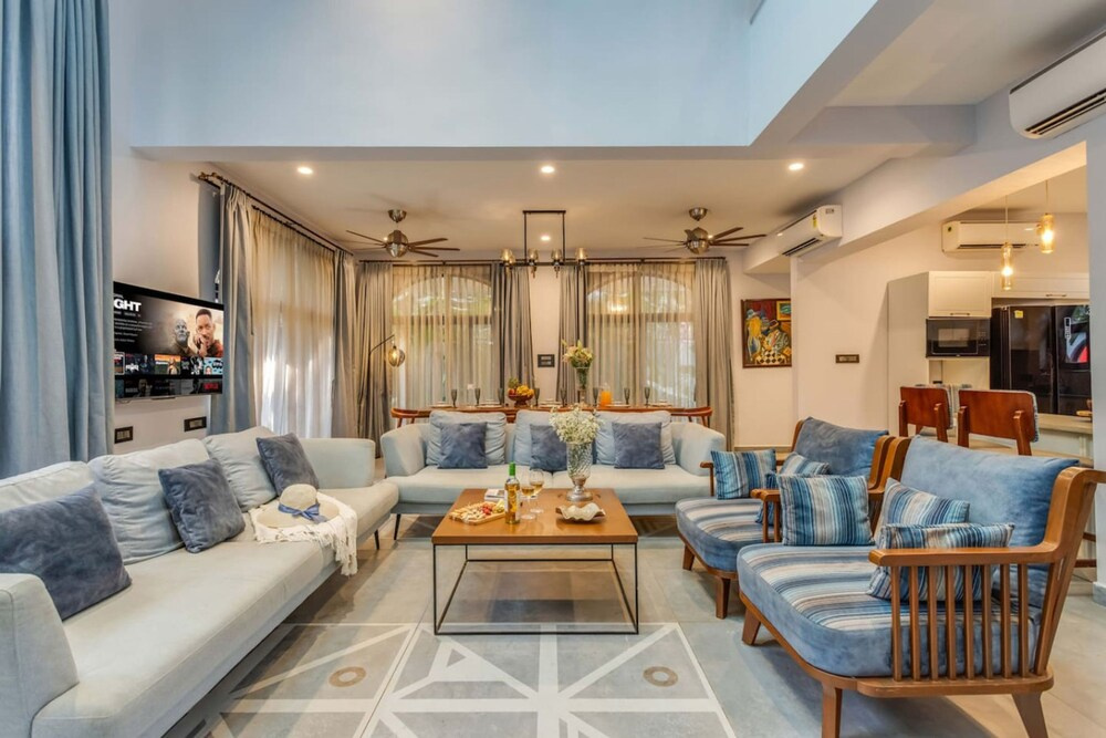 Luxury 4bhk Villa Near Morjim Beach Casa da Paz