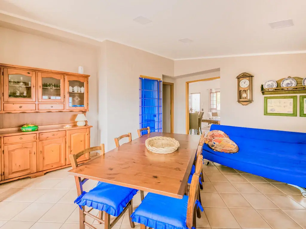 Spacious Villa in Castellammare del Golfo with Swimming Pool