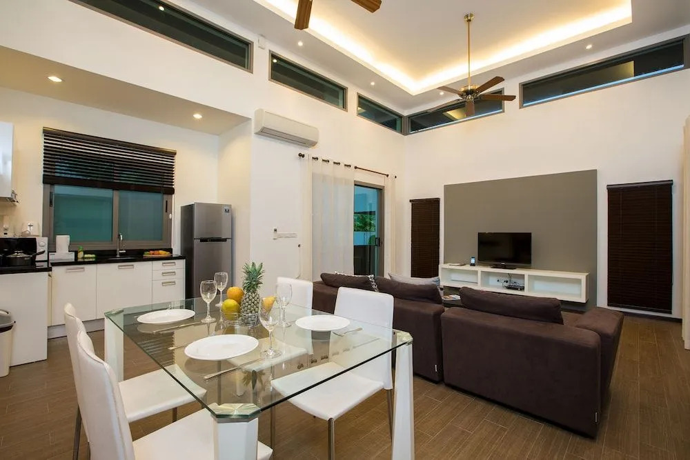 Villa Jake
