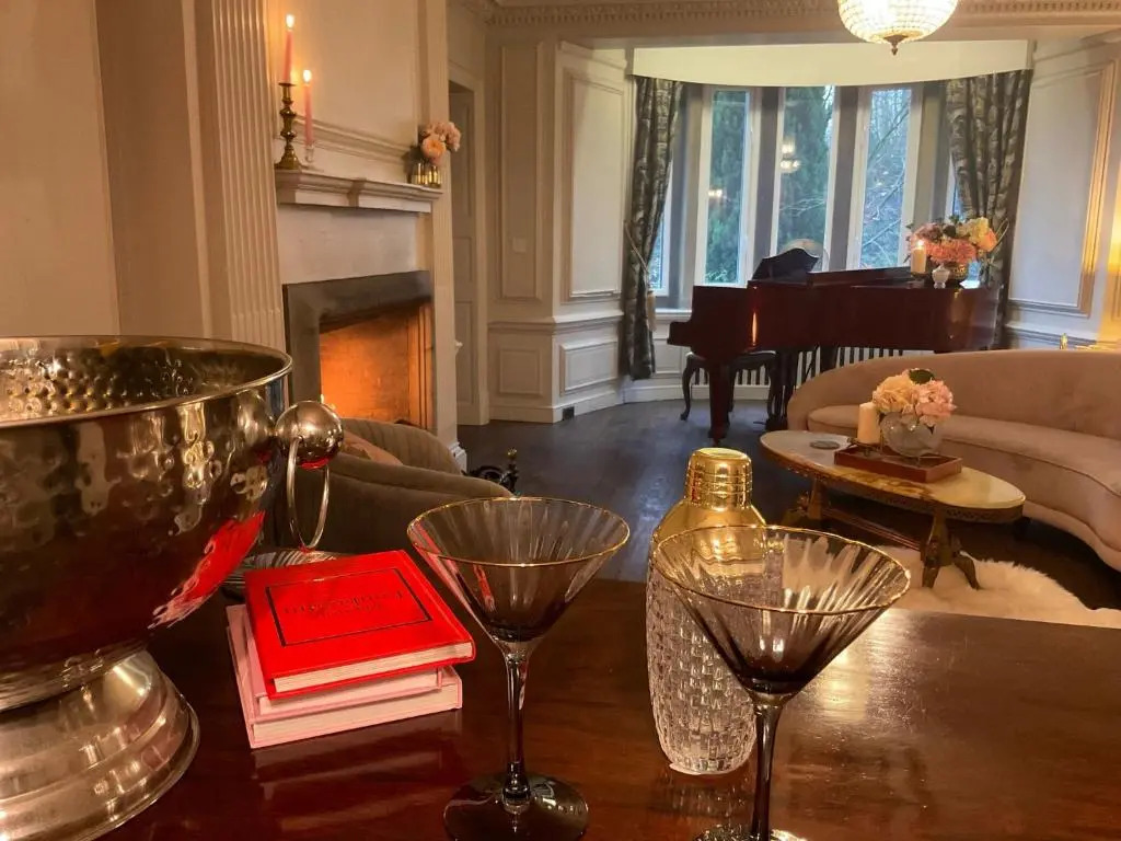 Stunning Property set in own private grounds