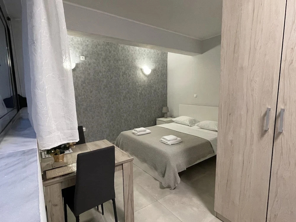 AVR Airport Deluxe Suites 6 AIRPORT FREE SHUTLE